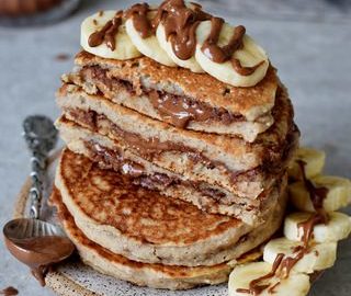 gefüllte pfannkuchen mit veganer schokoladencreme glutenfreies rezept 320x320