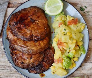 Riesen Champignons aus dem Grill mit Kartoffelsalat