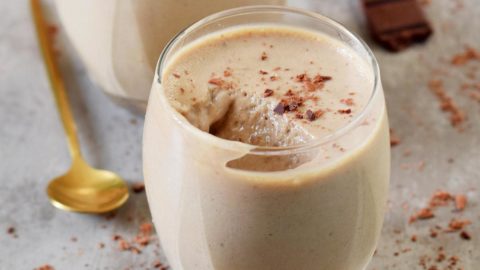 vegane Mousse mit Erdnussbutter