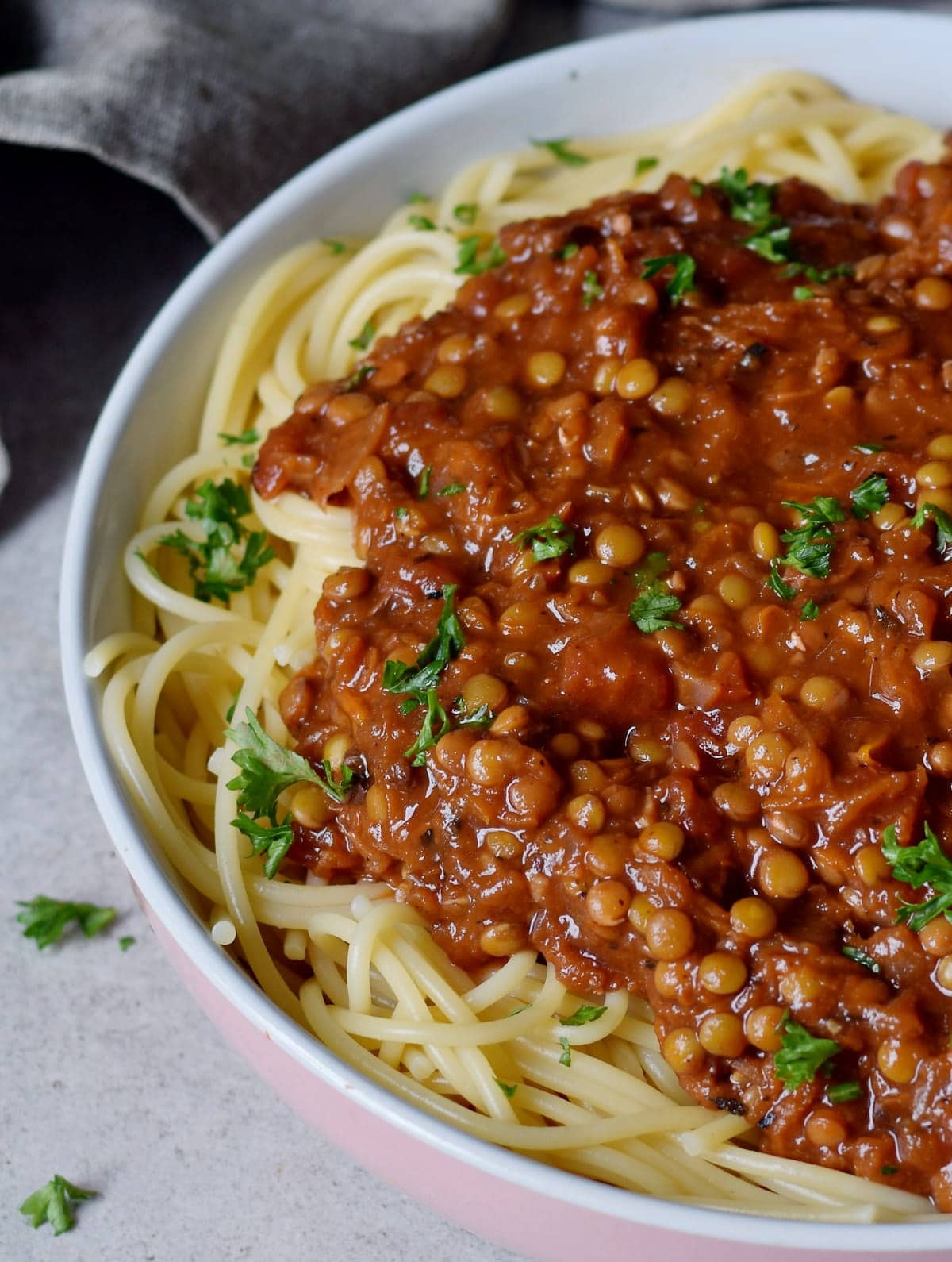 Vegane Spaghetti Bolognese mit Linsen - Elavegan