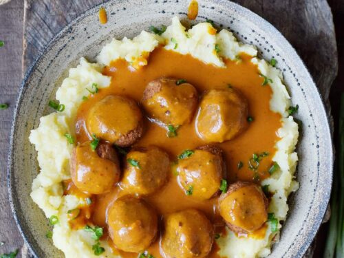 Vegane Hackballchen Mit Wurziger Bratensosse Elavegan Rezepte
