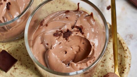vegane Mousse au Chocolate in Glas von oben
