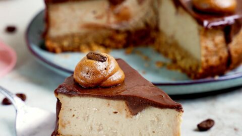 veganer Kaffee-Käsekuchen mit Schokoladen Ganache