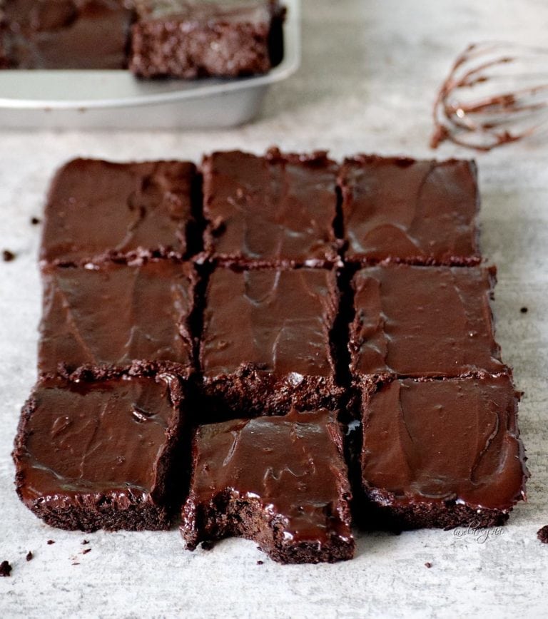 Healthy Brownies | The Best Vegan Recipe - Elavegan