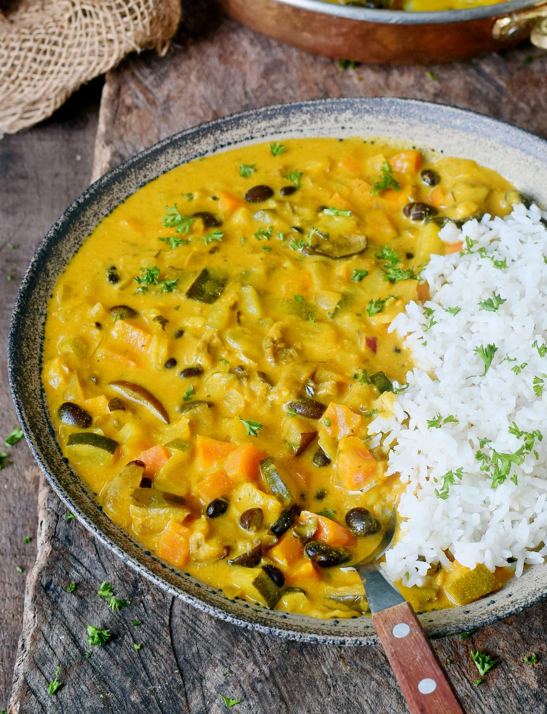 slow cooker curry with coconut milk and pineapple