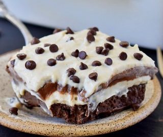 close-up of vegan chocolate lasagna piece on a plate 320x320