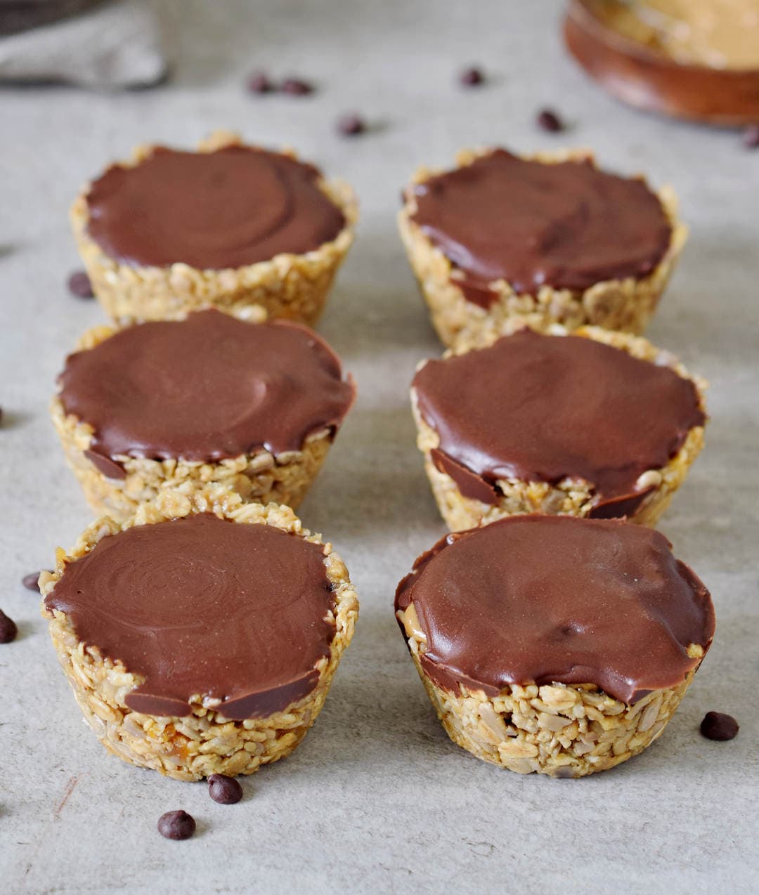 6 homemade muesli cups with chocolate topping
