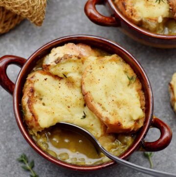 vegan French onion soup with lentils in a bowl
