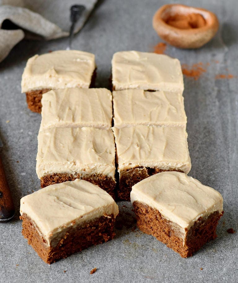 8 pieces of spice cake with oil-free frosting