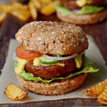 cropped-2-vegan-black-bean-burgers-with-fries.jpg