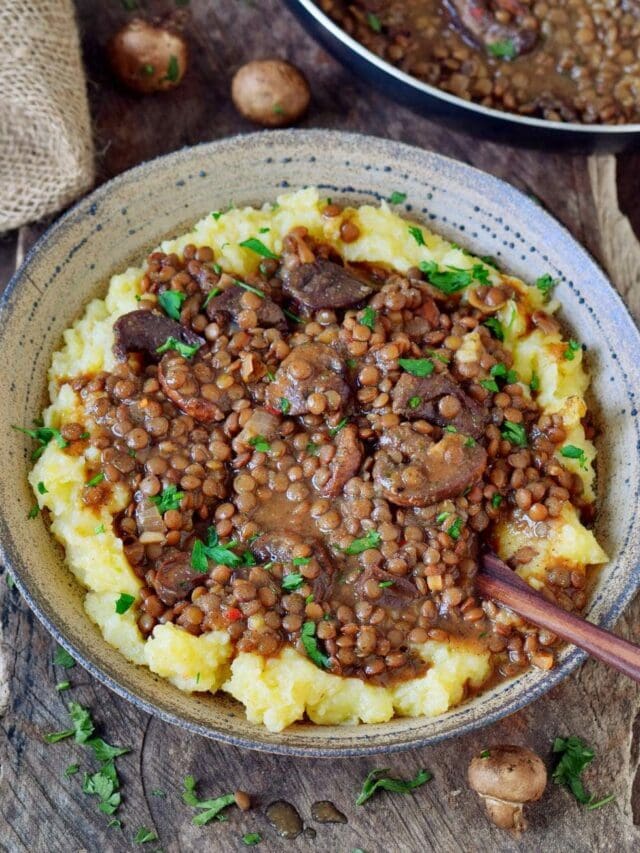 How To Make Lentil Stew with Mashed Potatoes