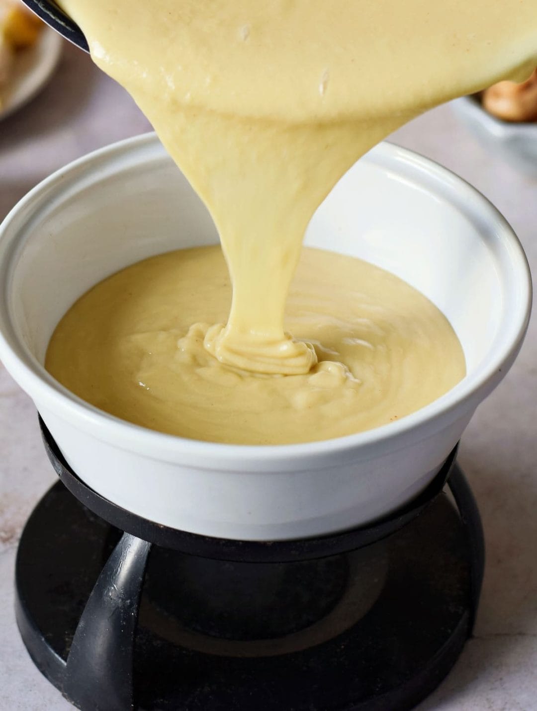 Vegan Cheese Fondue (The Best Recipe) - Elavegan
