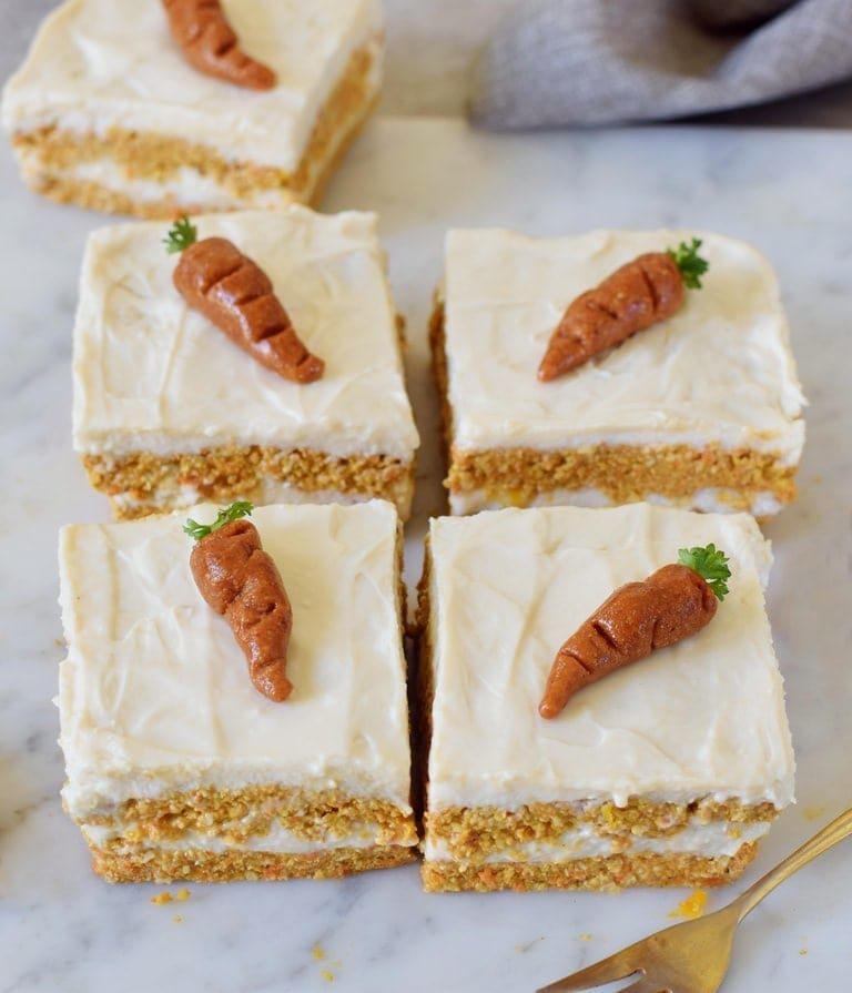 5 no-bake carrot cake bars