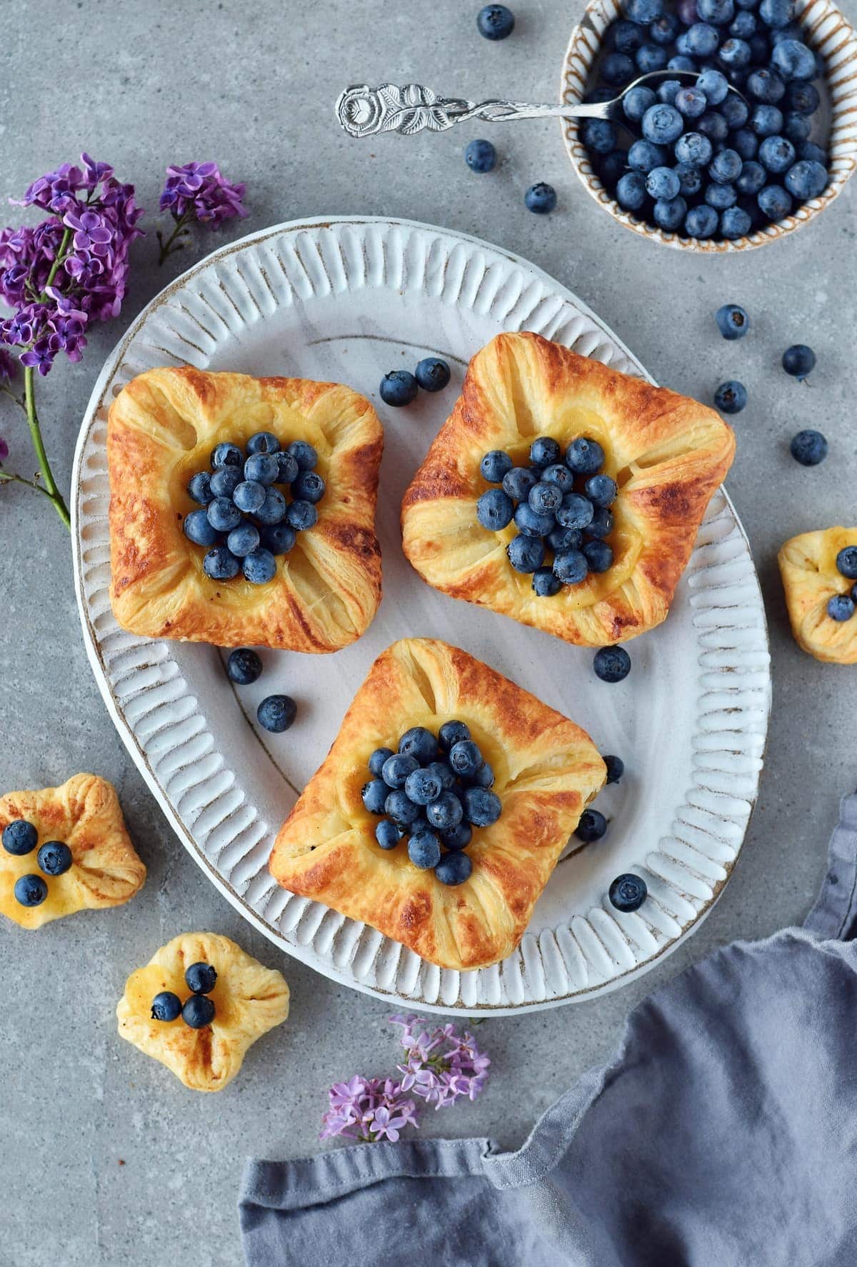 vegan puff pastry with custard and blueberries from above