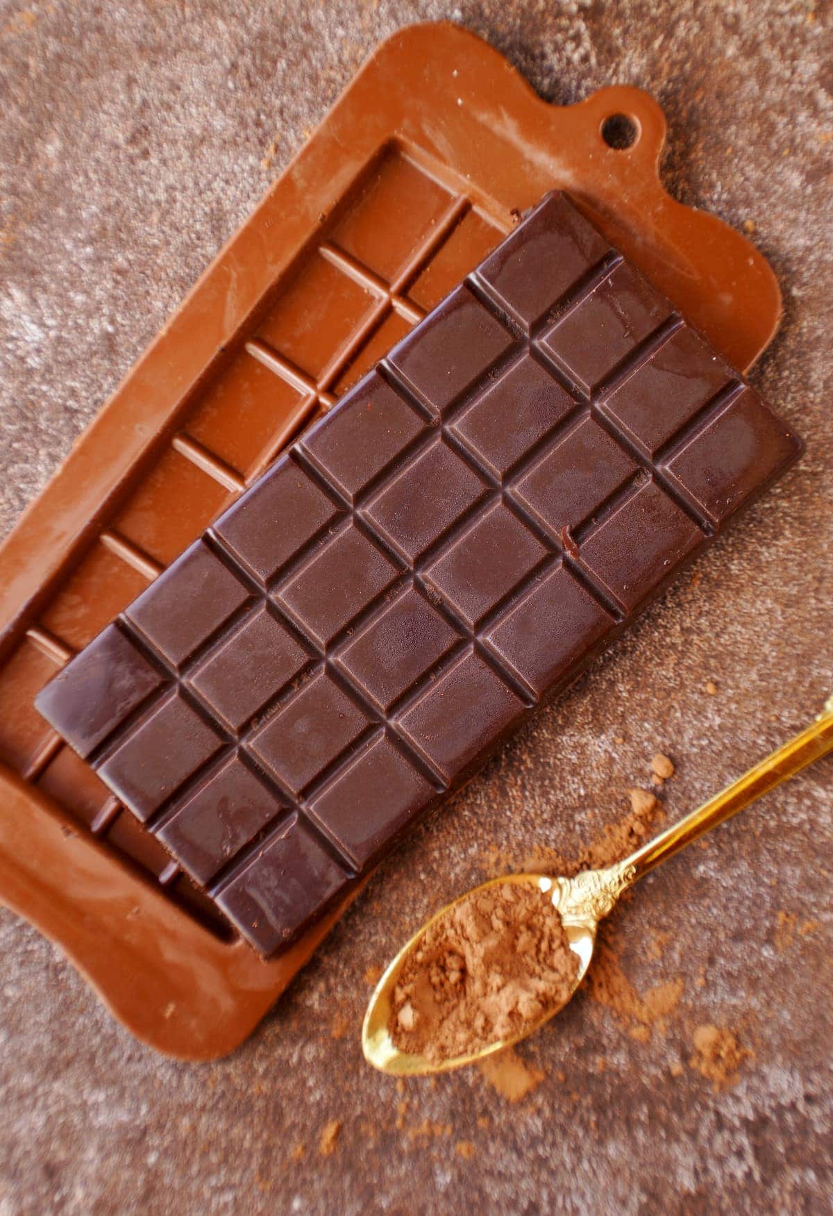 chocolatey bar in silicone mold