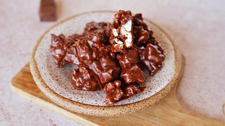 3-Ingredient Chocolate Rice Cakes - Elavegan